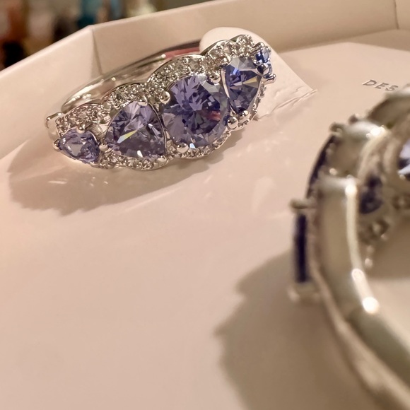Bomb Party : Light Tanzanite Cubic Zirconiania Earrings - Picture 2 of 5